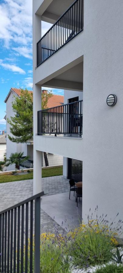 Seabreeze Luxury Apartments Njivice Ngoại thất bức ảnh